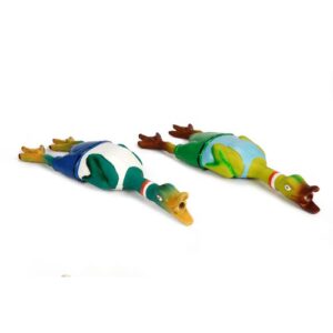 Beeztees latex eend hondenspeelgoed met eendengeluid, assorti blauw of groen, 45 cm lang