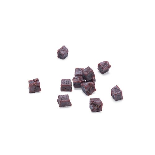 Beeztees Paarden Cubes – close-up van zachte paardenvlees cubes als trainingssnack
