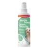 Wit spuitflesje Beaphar Natte Hond Spray 250 ml met groen etiket op witte achtergrond