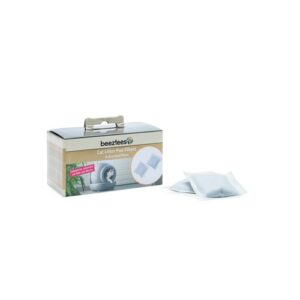 Beeztees kattenbak filter Moeza verpakking met twee losse koolstoffilters ernaast