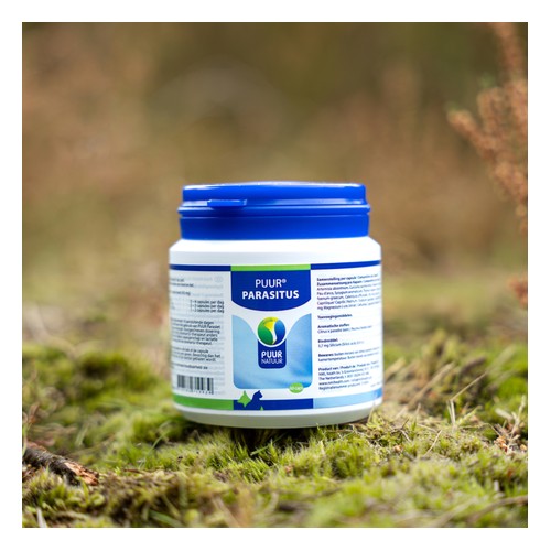 PUUR Parasitus capsules pot in natuurlijke omgeving