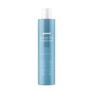 Lichtblauwe fles Yommi conditioner voor honden 250 ml, hondenconditioner voor een zachte vacht