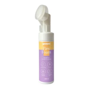 Yommi Paw Foam 200 ml, pompfles met siliconen borstel om de pootjes van je hond schoon te maken