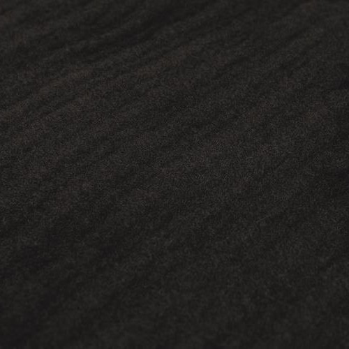 Zachte zwarte vacht van het Beeztees eco vetbed
