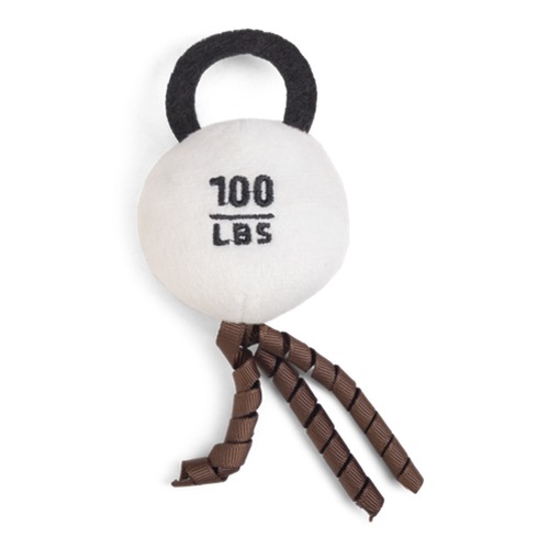 Kettlebell speeltje uit het Beeztees Workout kattenspeelgoed met opdruk 100 LBS en speelse sliertjes
