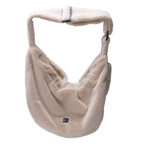 Beige hondendraagtas van Designed by Lotte, gemaakt van zacht pluche